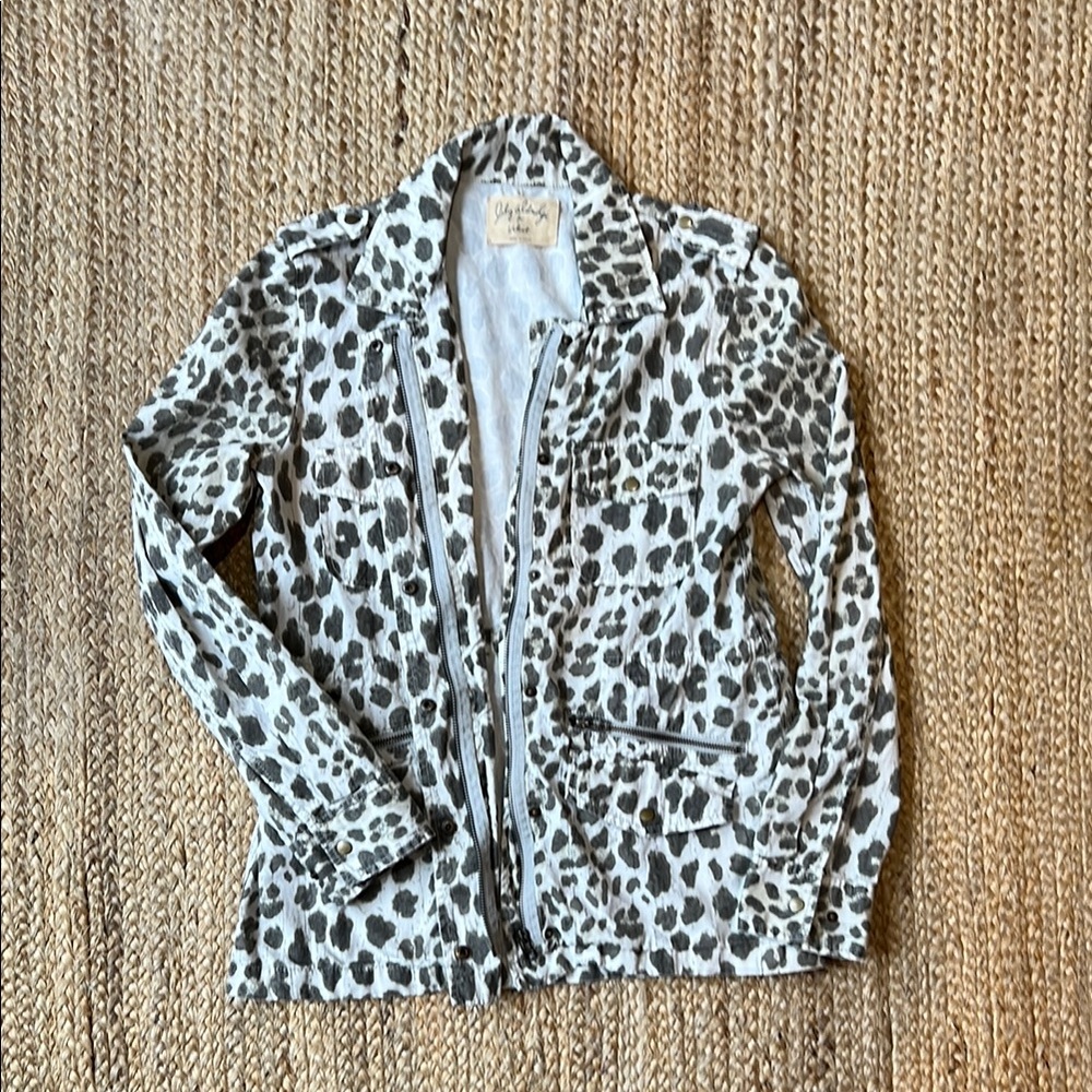 Velvet by Graham & Spencer x Lily Aldridge Leopard Print Jacket 100% Cotton